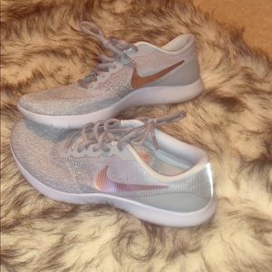 Gray and rose gold Nike’s 💕
